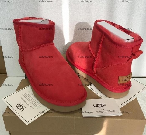 Женские красные мини угги UGG Classic Mini  Red